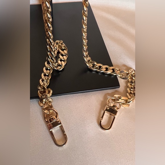 🌟New Long Goldtone Chain Strap about 47” 🌟 - Picture 1 of 4